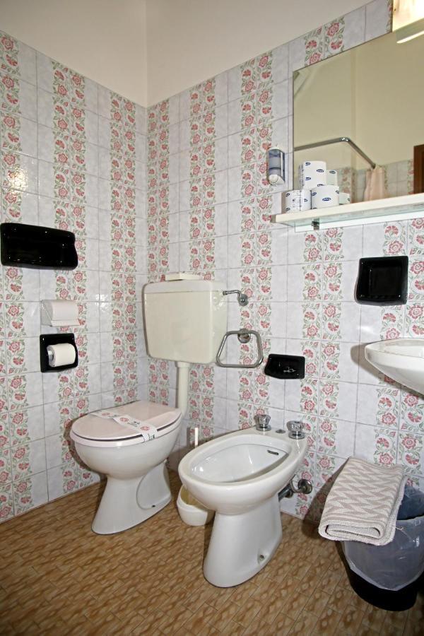 Hotel Selene Milano Marittima Buitenkant foto