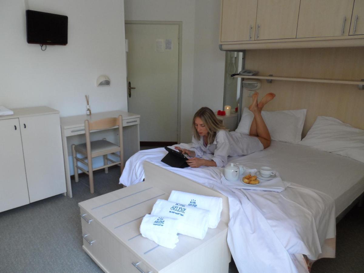 Hotel Selene Milano Marittima Buitenkant foto